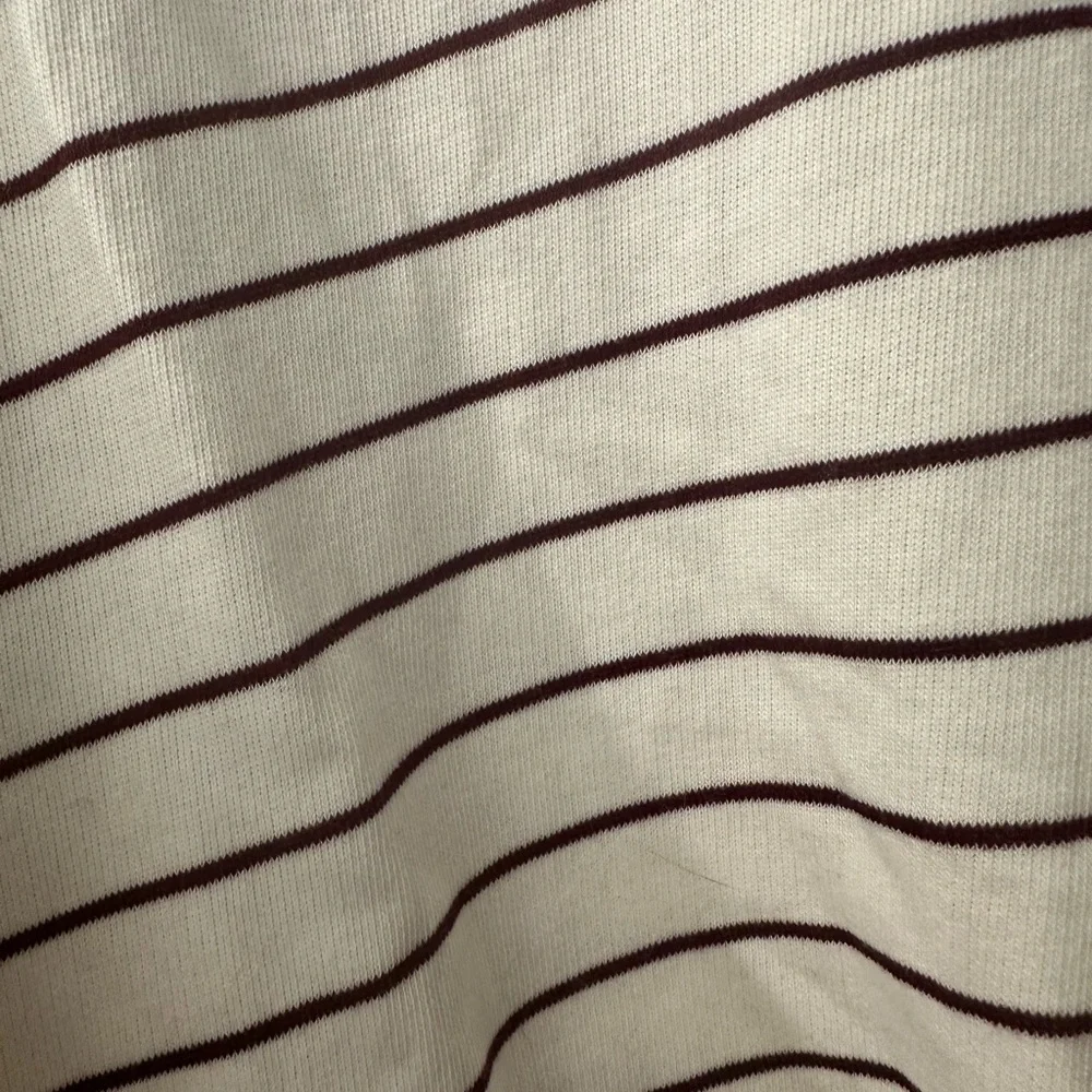 Old Navy Sweatshirt - Picture 2 of 2
